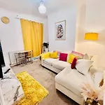 Hotell Lovely 3bed *